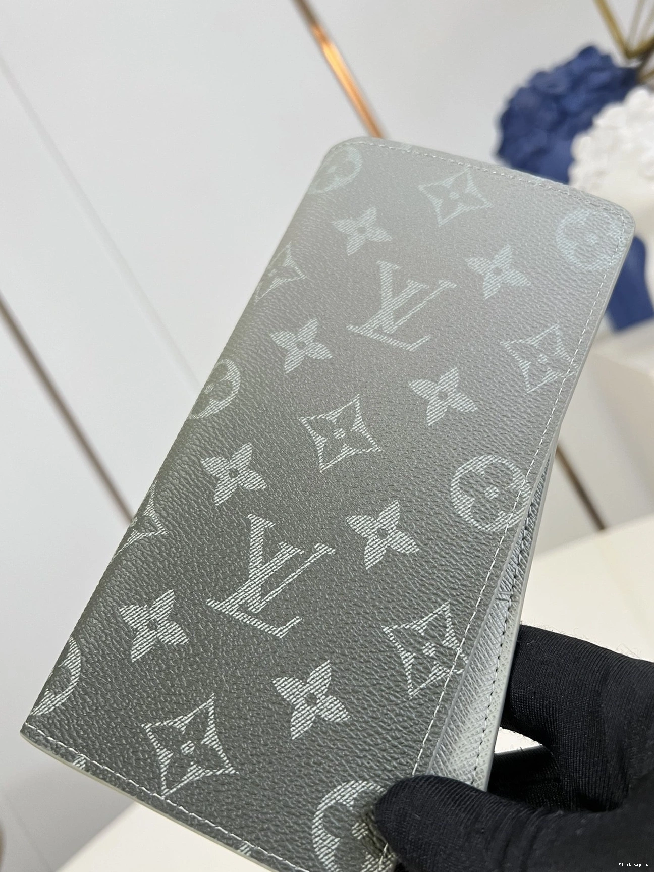 First bag ru LOUIS WALLET-10*19*2cm BRAZZA VUITTON 0725